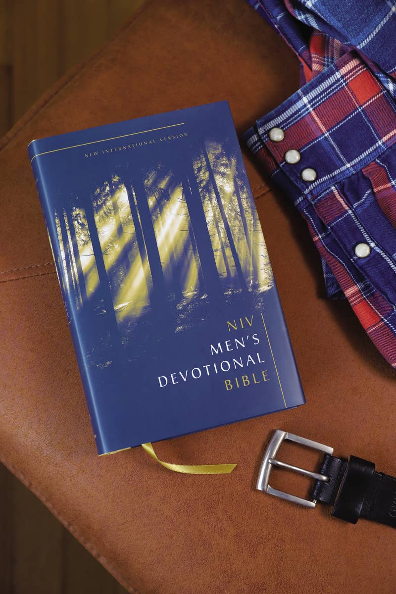 NIV, Men's Devotional Bible