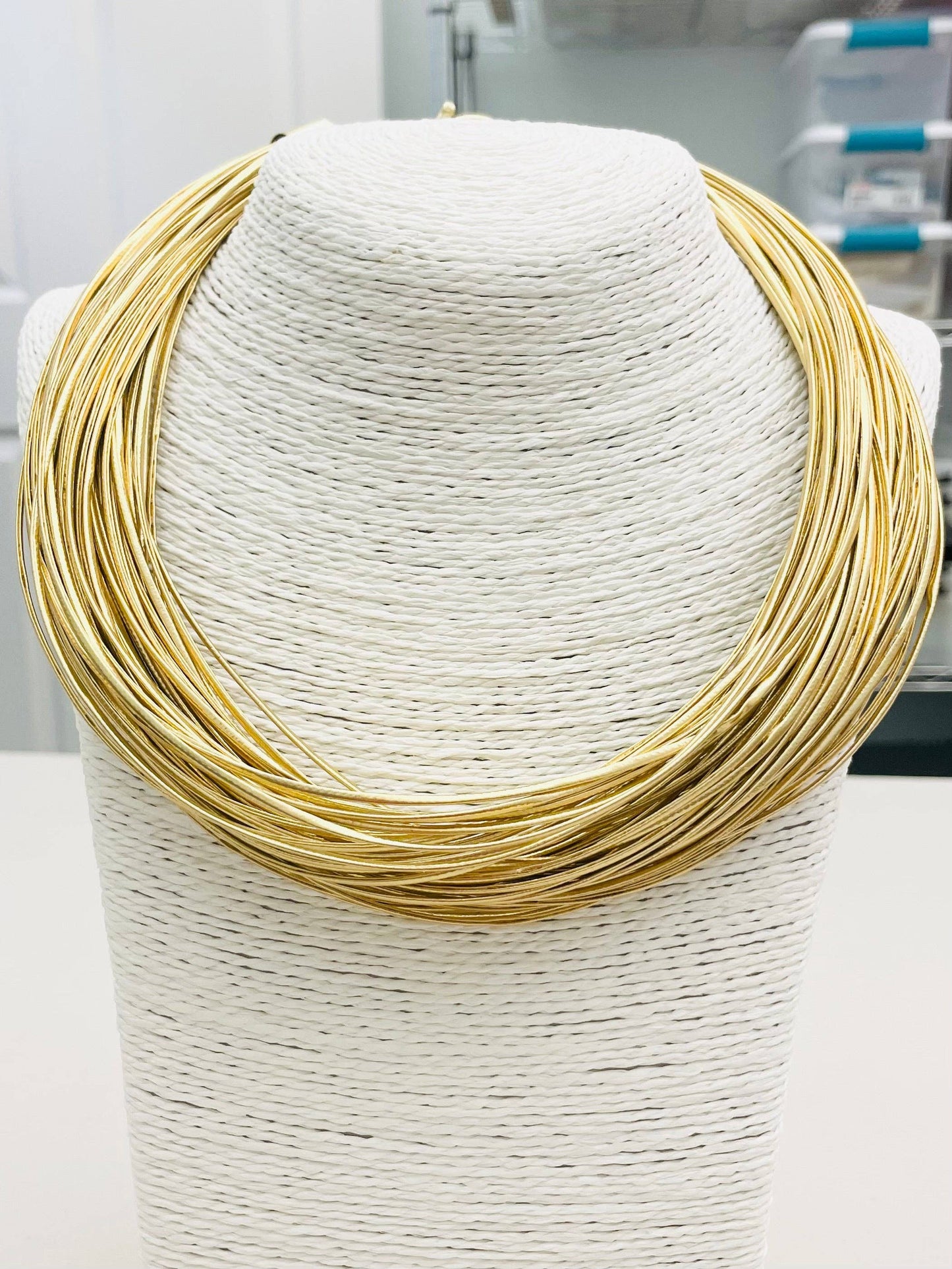 CHIC - Leatherette Strand (gold) Necklace