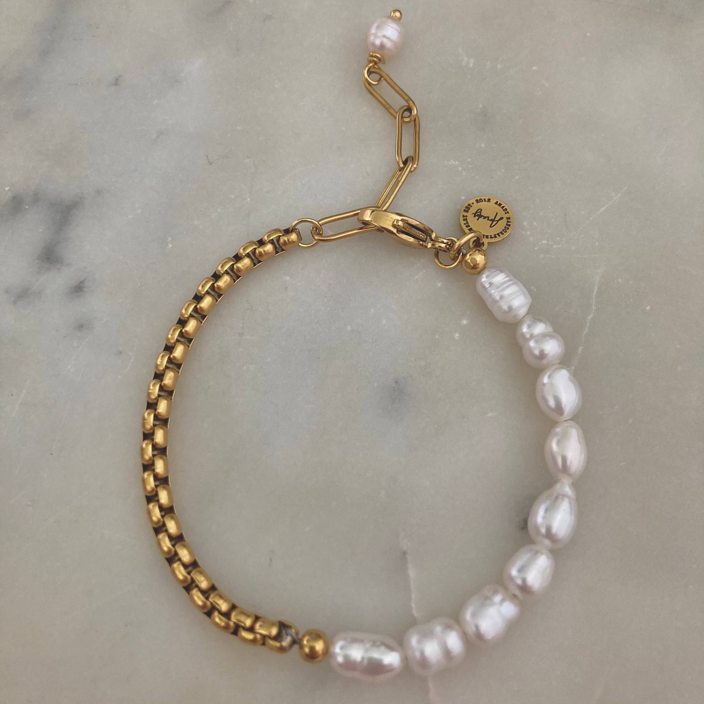 AMADY Pearls Bracelet Gold plated box chain adjustable