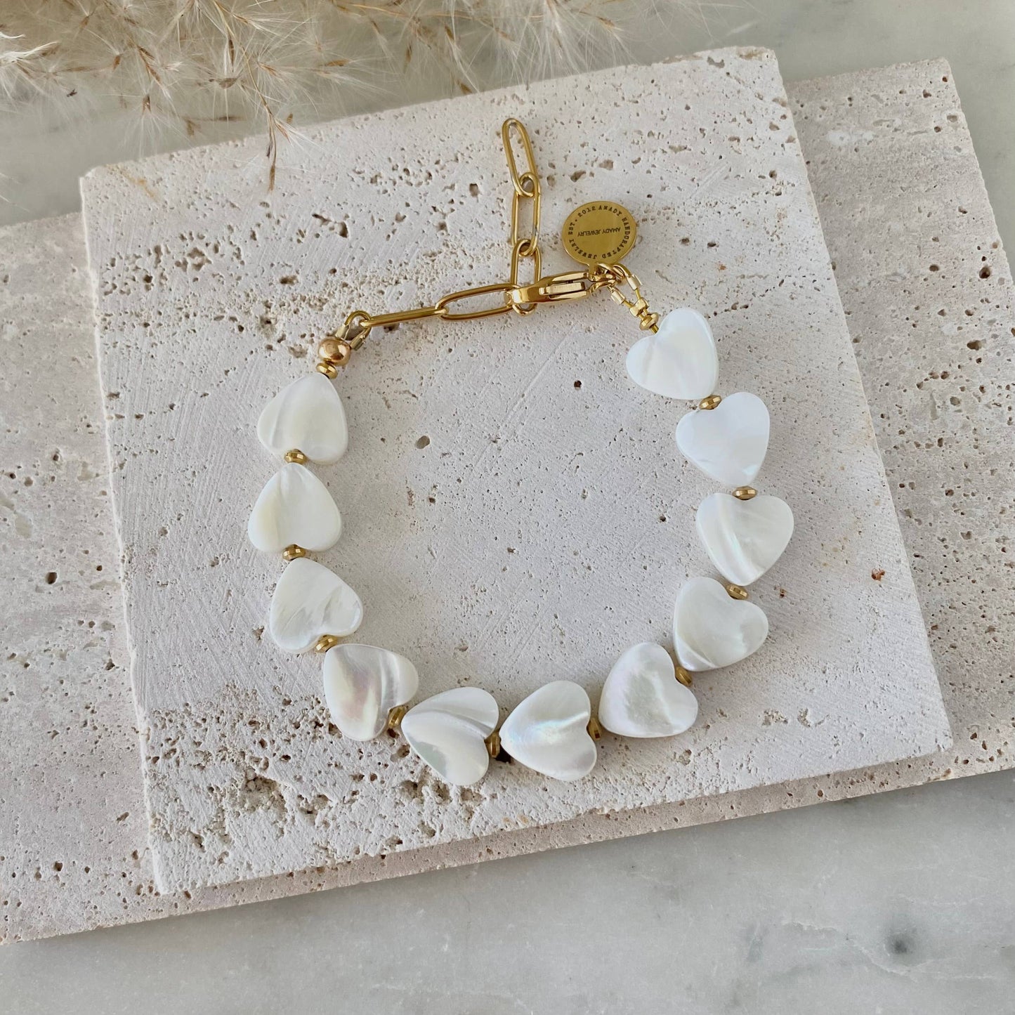 AMADY Heart Shaped Pearl Shell Bracelet 18k gold plated