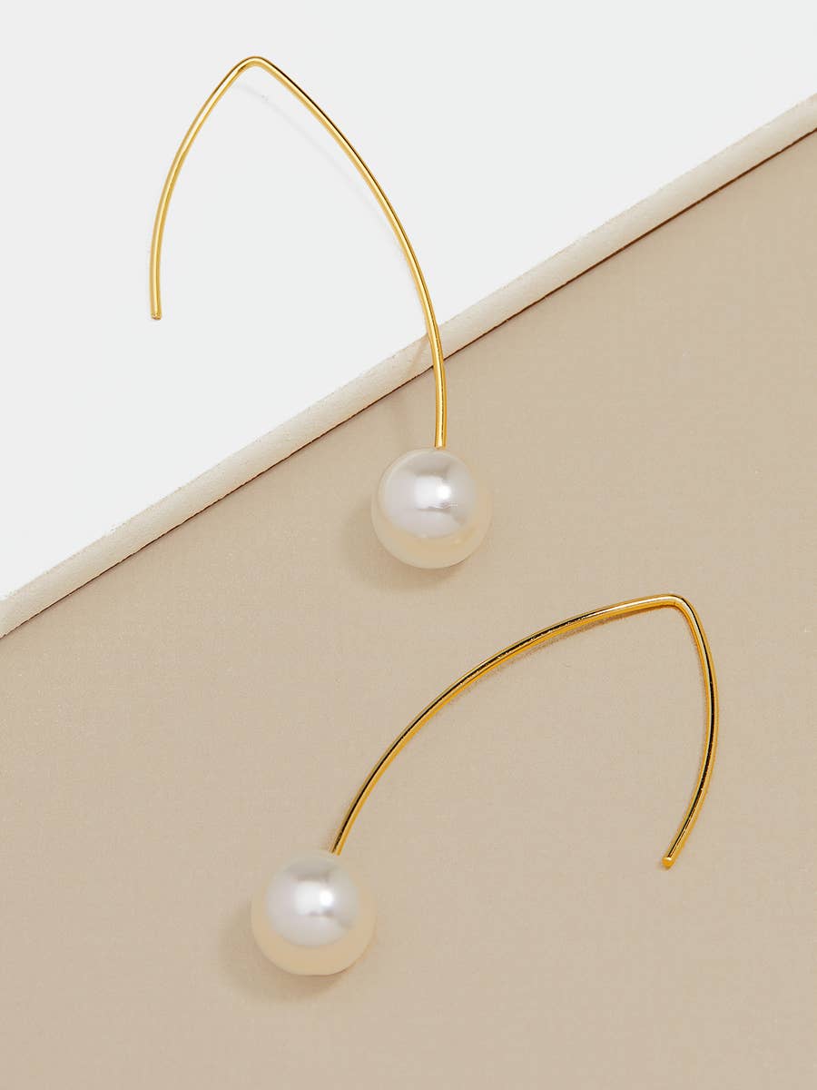 Pearl Pull Through Earring