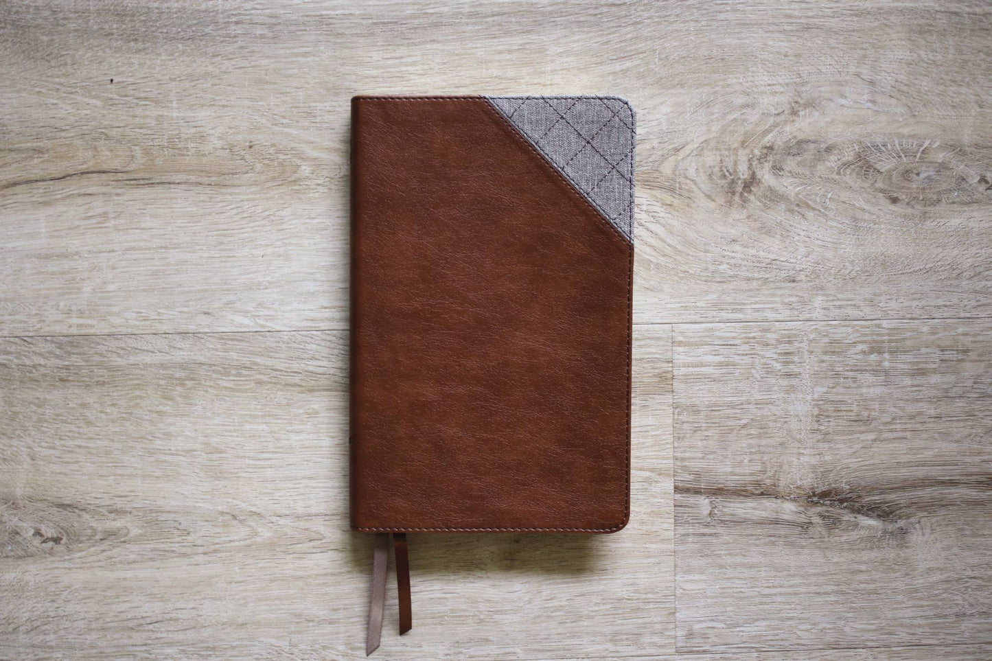 NIV Thinline Bible, Leathersoft, Brown, Red Letter