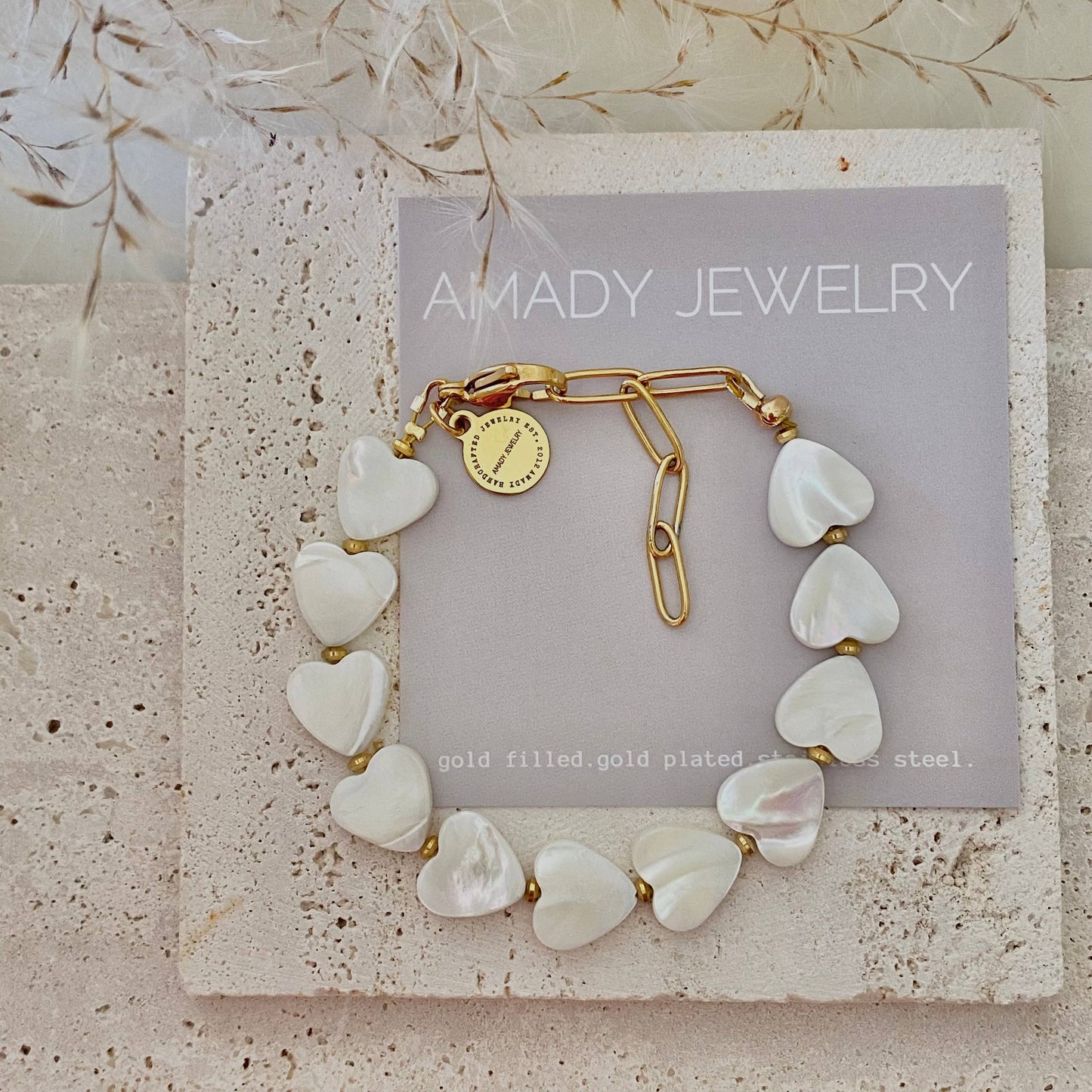 AMADY Heart Shaped Pearl Shell Bracelet 18k gold plated