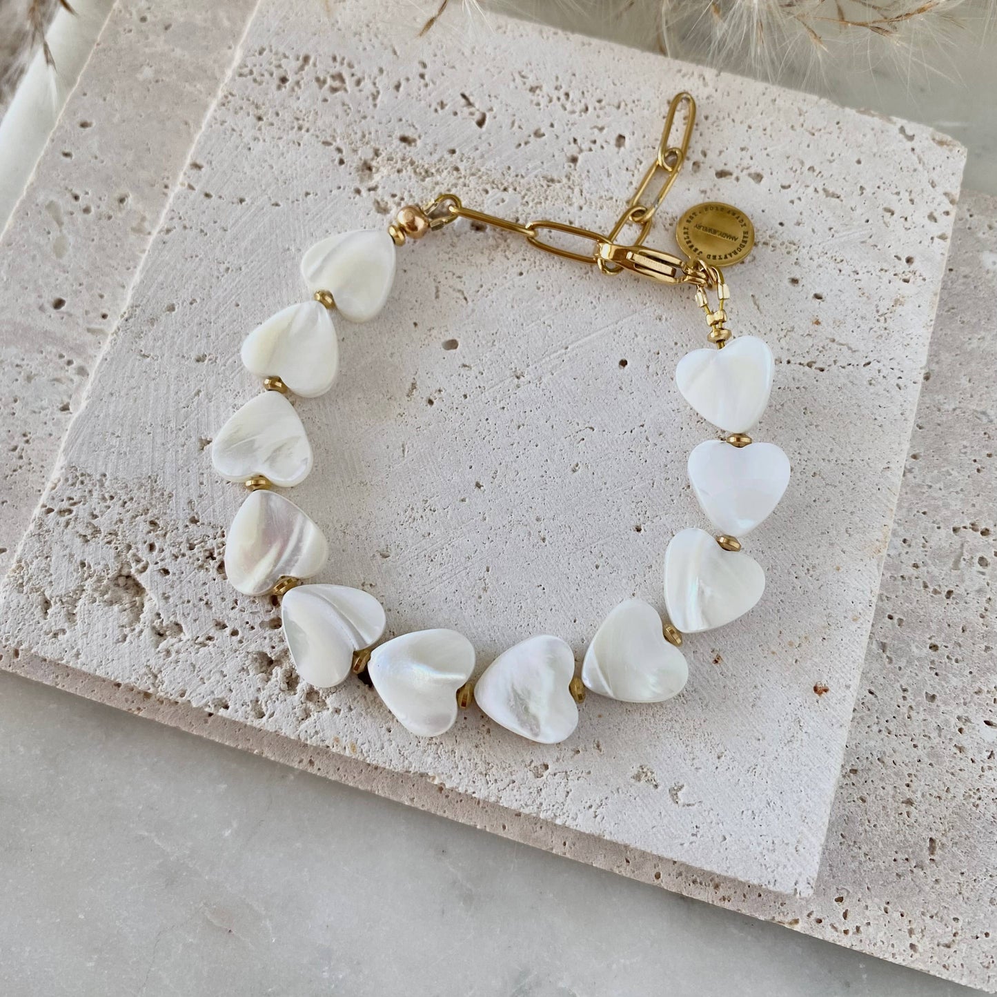 AMADY Heart Shaped Pearl Shell Bracelet 18k gold plated