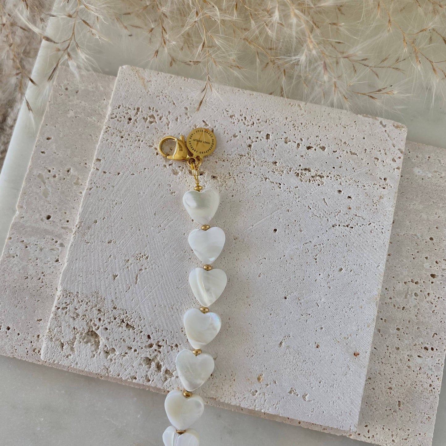 AMADY Heart Shaped Pearl Shell Bracelet 18k gold plated