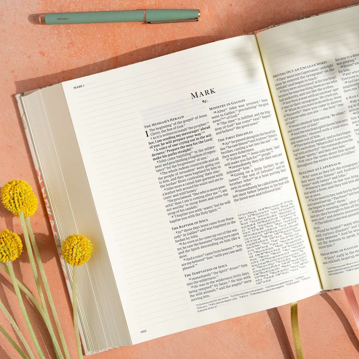 CSB Notetaking Bible, Expanded Reference, Floral Cloth