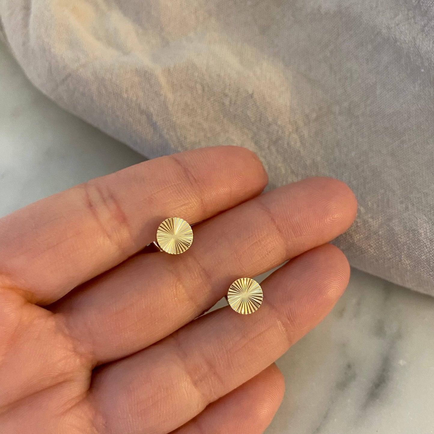 AMADY Dot Stud Post Studs Earrings 18k Gold Filled